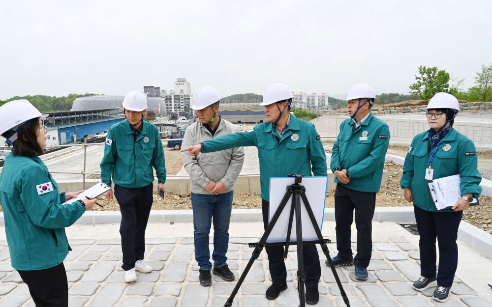 창녕군, 군청 주차장 설치사업 현장점검 실시